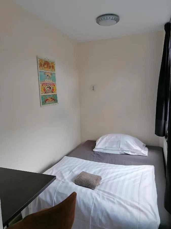 Hotel B&B Lela Valkenburg aan de Geul 2*,  Pays-Bas