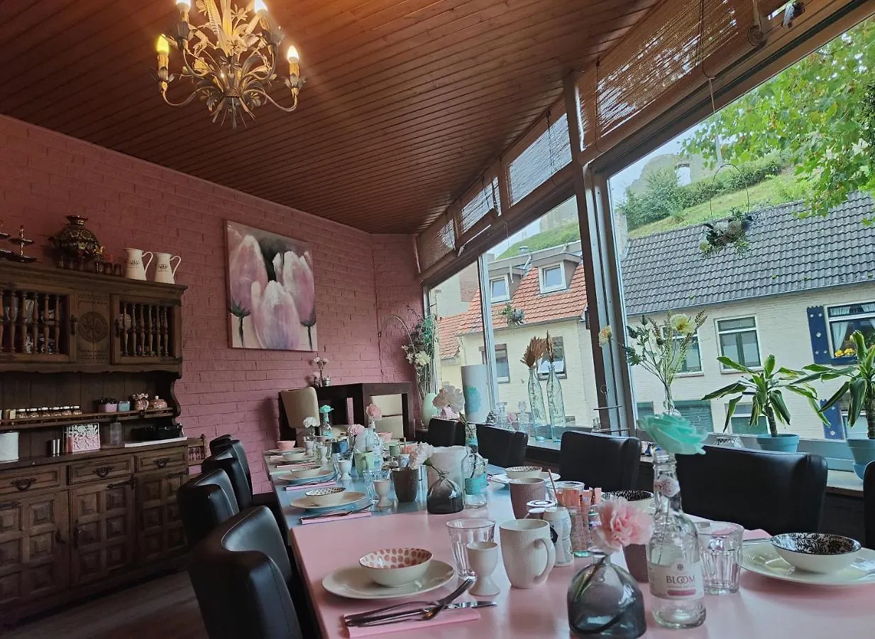 Hotel B&B Lela Valkenburg aan de Geul 2*,  Pays-Bas