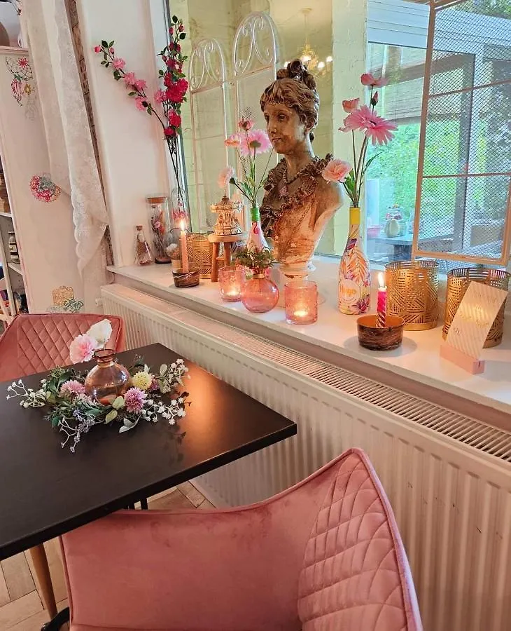 Hotel B&B Lela Valkenburg aan de Geul