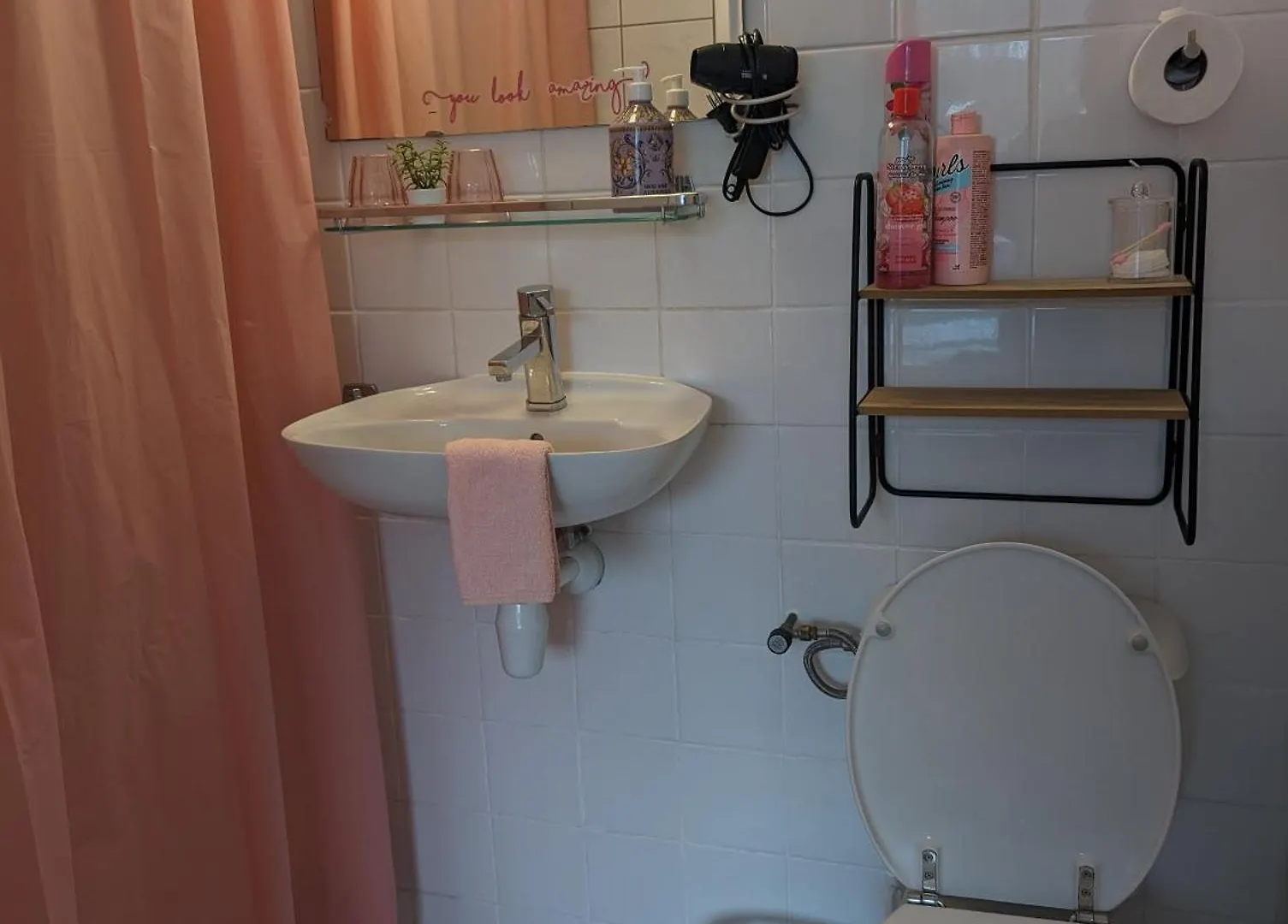 **  Hotel B&B Lela Valkenburg aan de Geul Netherlands